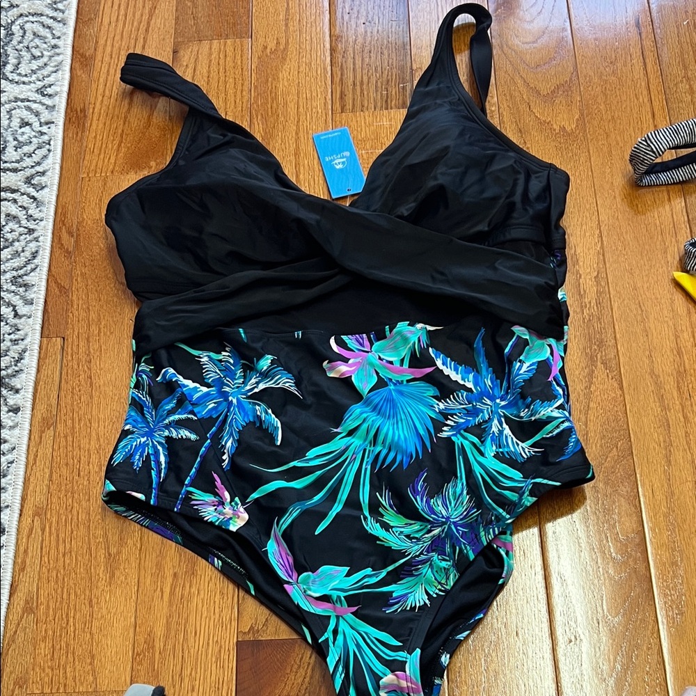 Cupshe Black and Vibrant Tropical One Piece Swimsuit